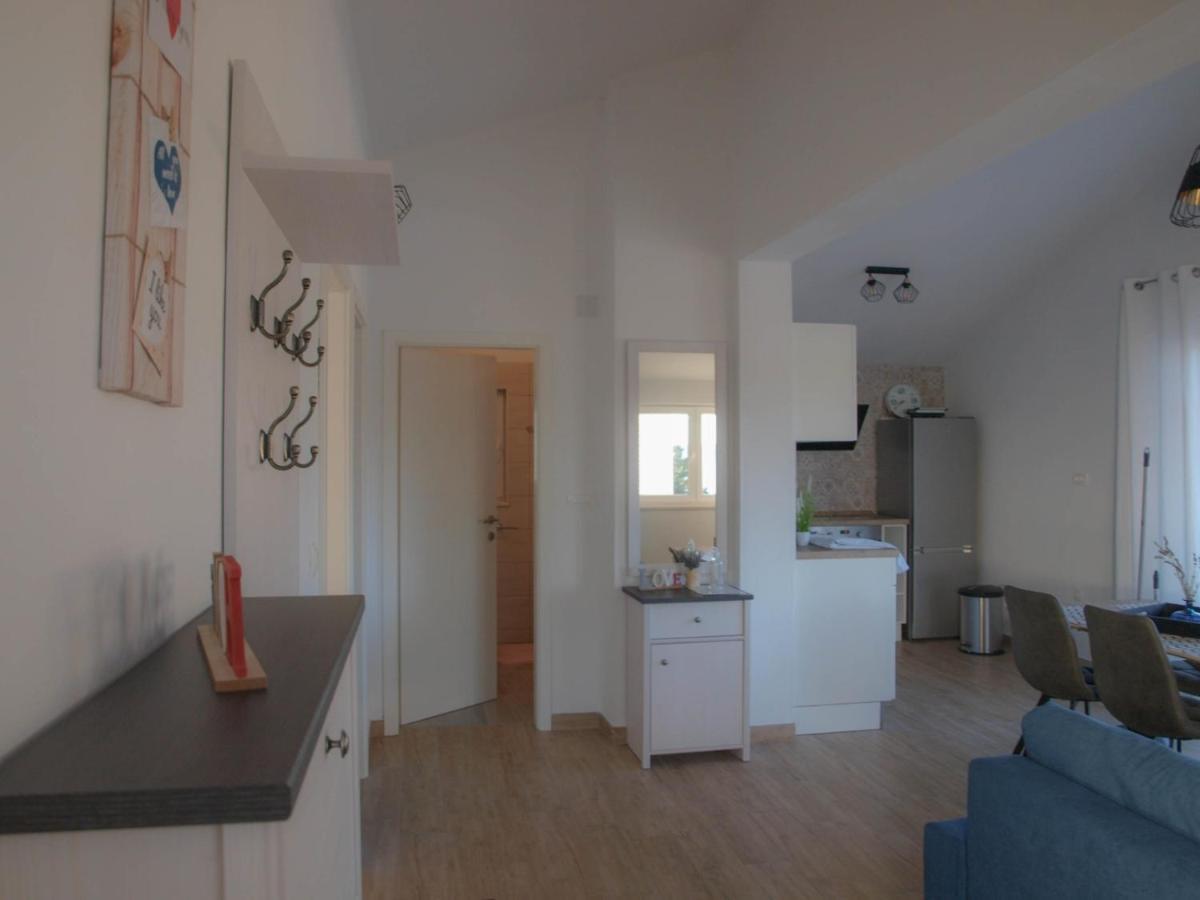 Apartmani Goga 2 Molat Exterior photo